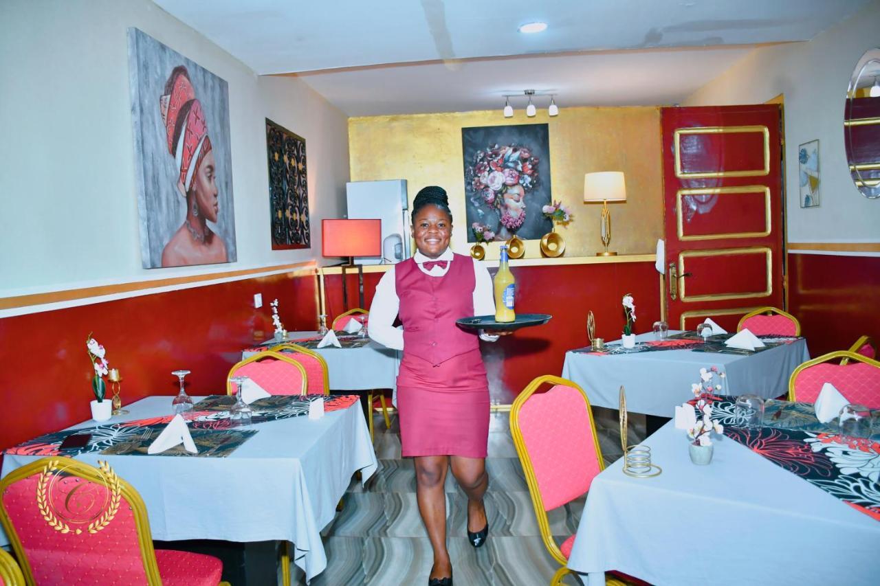 Hotel Restaurant Constellation Tchang エクステリア 写真