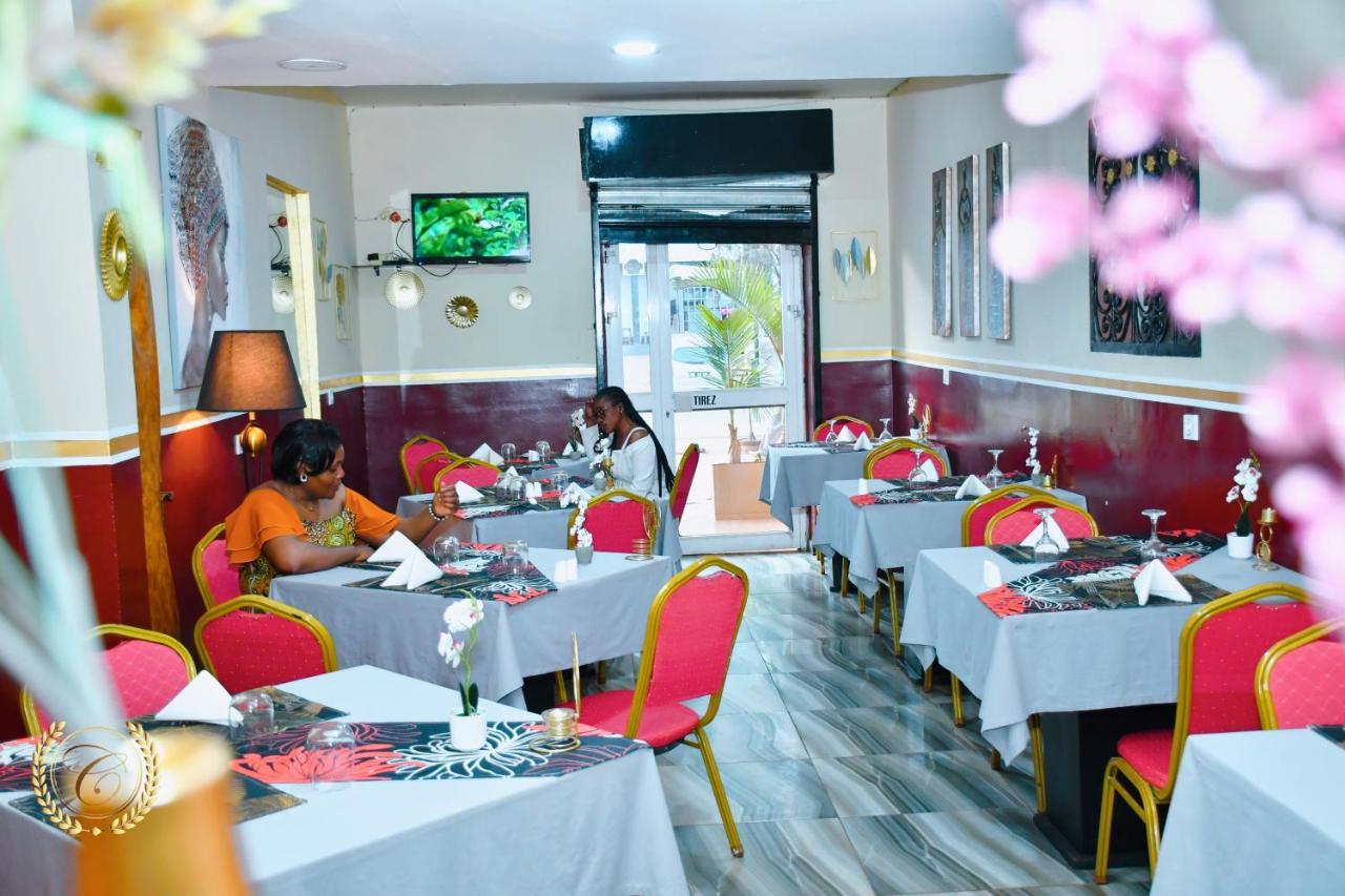 Hotel Restaurant Constellation Tchang エクステリア 写真