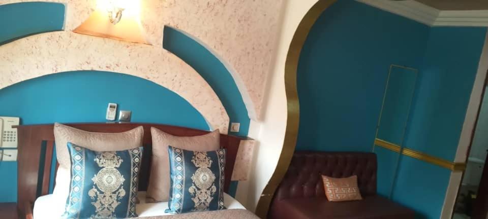 Hotel Restaurant Constellation Tchang エクステリア 写真