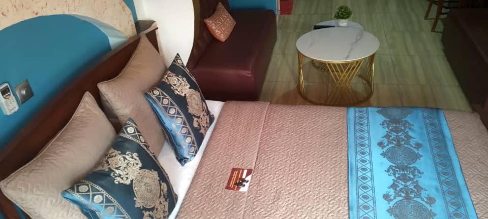 Hotel Restaurant Constellation Tchang エクステリア 写真